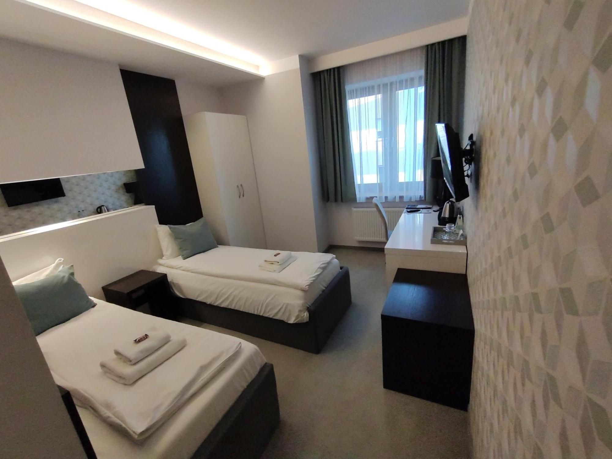 Novopolska - Hotel I Restauracja Kościan Eksteriør billede