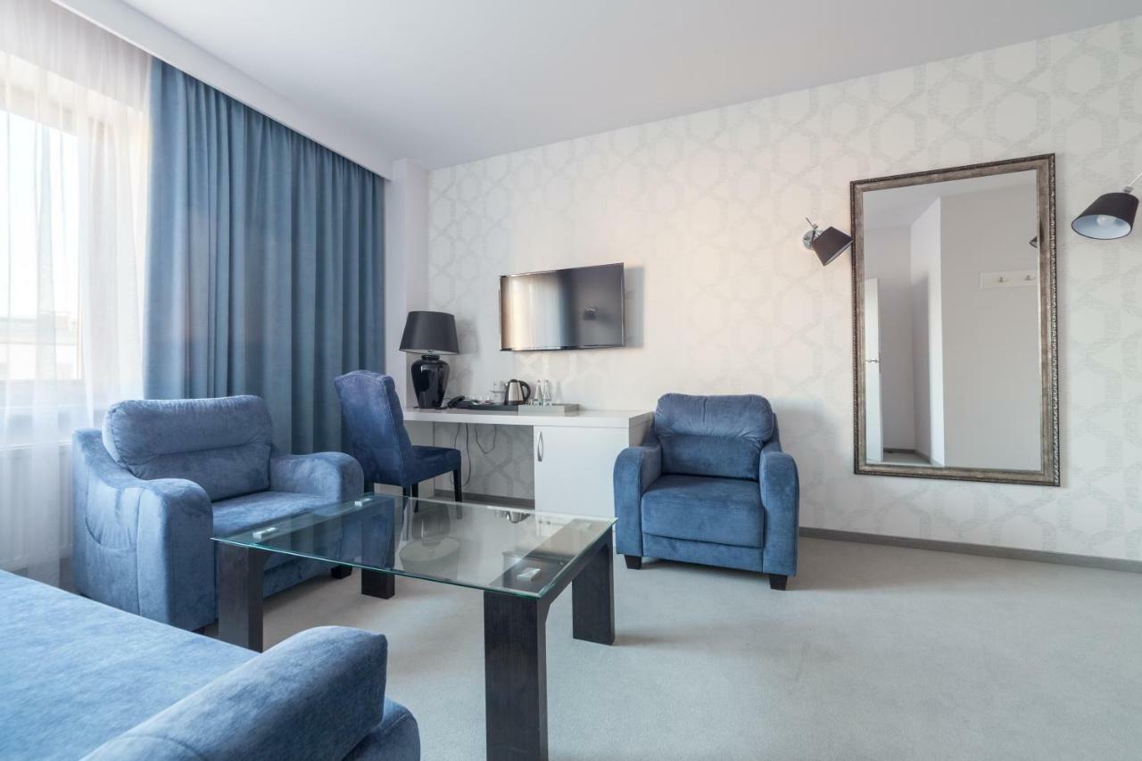Novopolska - Hotel I Restauracja Kościan Eksteriør billede