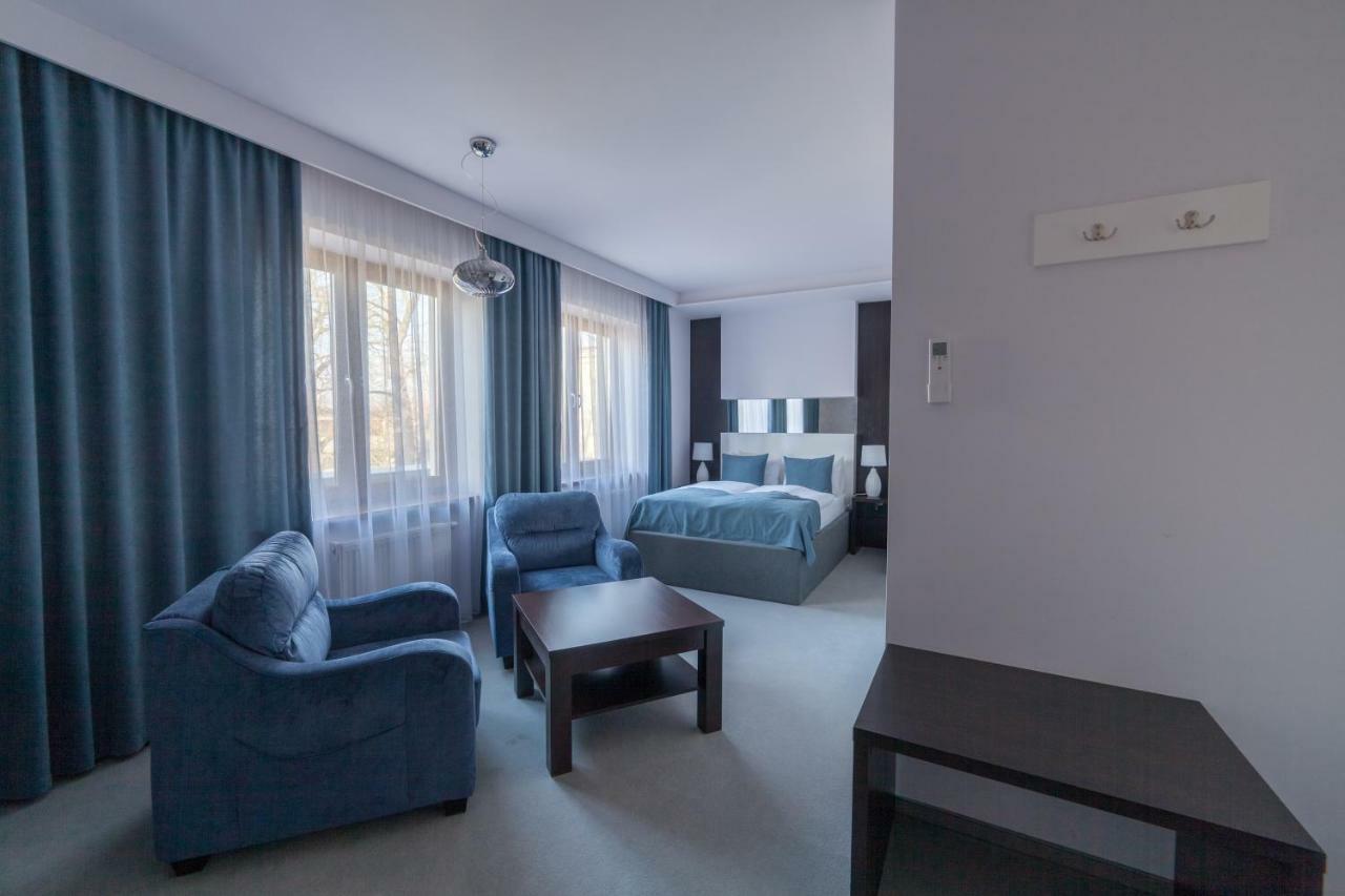 Novopolska - Hotel I Restauracja Kościan Eksteriør billede